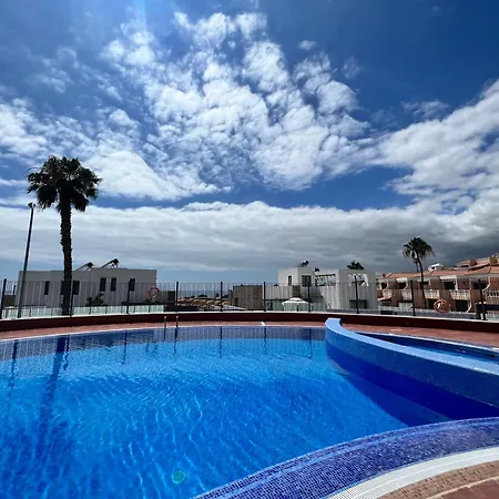 아파트 Paulmarie Atlantic View Terrace 아데제
